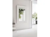 Specchio Dolcevita con cornice in legno laccato poro aperto bianco gesso di Tomasella