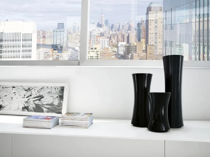 Vaso in ceramica in tre altezze diverse Domino di Unico Italia