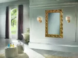 Specchio classico con cornice in legno traforata Luigi XVI di Unico Italia