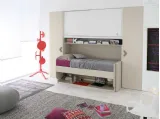 Cameretta con letto e scrittoio con meccanismo trasformabile che mantiene l'inclinazione dei piani inalterata Salvaspazio 44 di Corazzin
