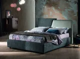 Letto in tessuto imbottito con testiera bicolore Achille di MaxHome