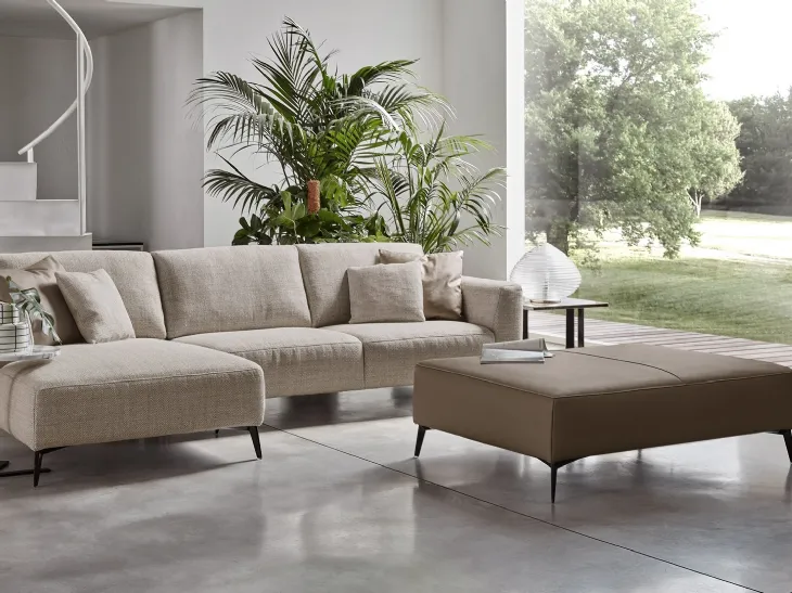 Divano con penisola Liverpool di Rosini Divani