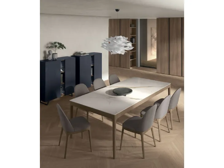 Sedia Dada in tessuto e legno di Tomasella