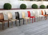 Sedia rivestita in cuoio con struttura in acciaio Naxos di Unico Italia