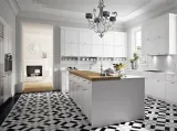 Cucina Classica angolare con isola in laccato opaco e marmo di Carrara Masa di Miton