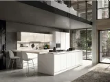 Cucina Moderna con isola e penisola Lab in laminato Bianco Shiky e Botticino di Atra Cucine