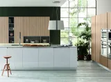 Cucina Moderna lineare in laccato lucido e rovere Cloe 03 di Mobilegno