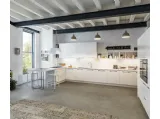 Cucina Moderna angolare con penisola in laccato bianco opaco Mia 08 di Mobilegno