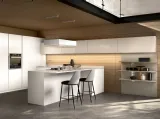 Cucina Moderna con penisola Shine Bianco e Tortora di Atra Cucine