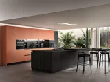 Cucina Moderna con isola Shine Rosso Mattone di Atra Cucine