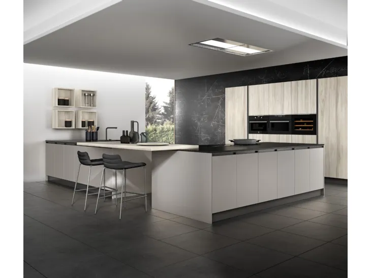 Cucina Moderna con isola e penisola System 22 in melaminico Malta Grigia e Betulla di Atra Cucine