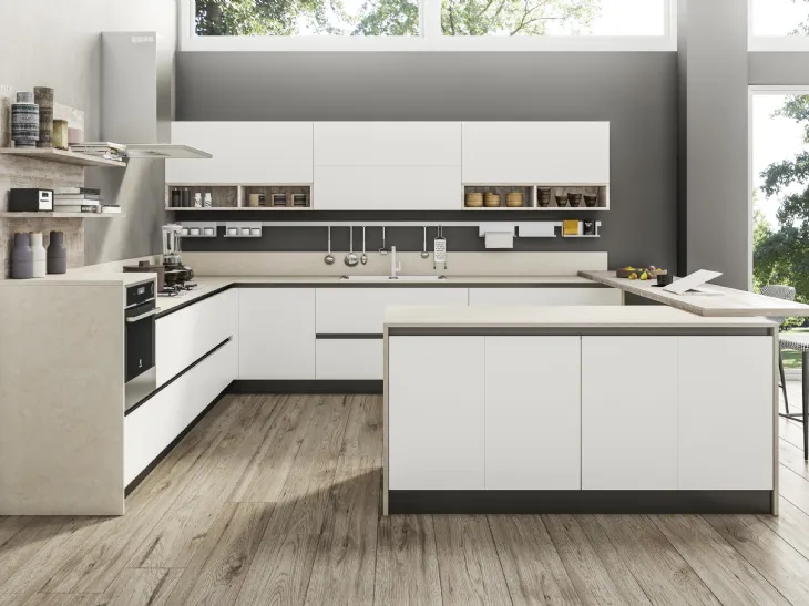Cucina su misura angolare con penisola System 22 in laminato Fenix Bianco Kos di Atra Cucine